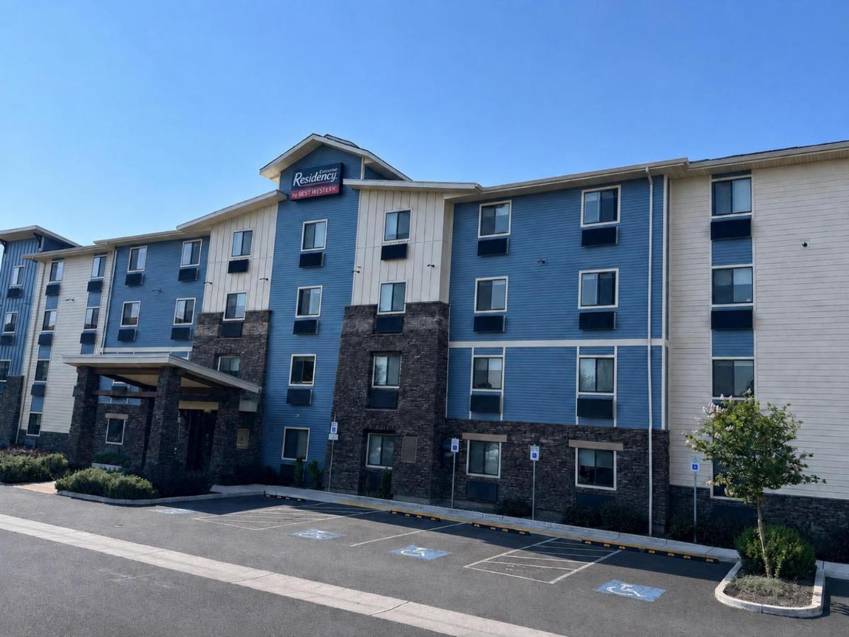 My Place Hotel-Medford, OR - Housity