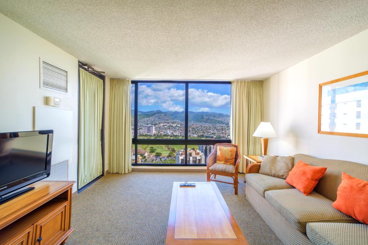 Mountain View Condo, Near Beach, Free Parking! - Housity