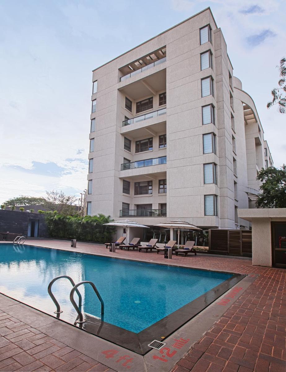 Oakwood Residence Naylor Road Pune - Housity