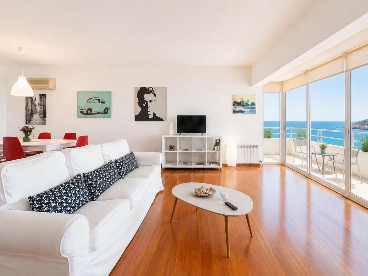 Amazing Beach Apt Panoramic View next to Marina Alimos - Housity
