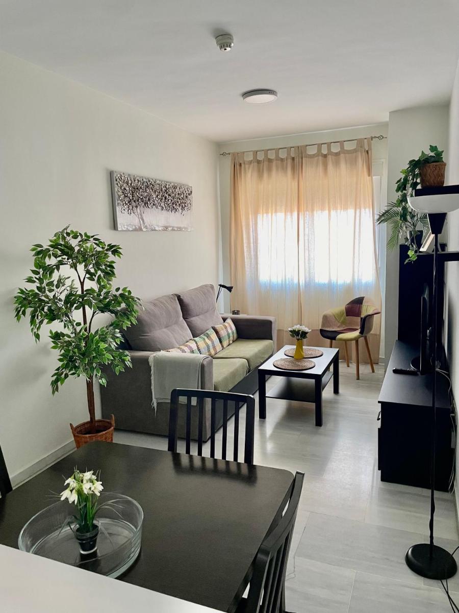 Apartamento Liru Bormujos, a 5 minutos de Sevilla - Housity