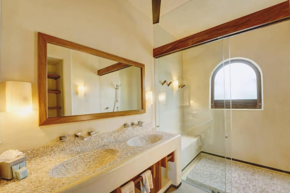 Residences at Las Palmas - Housity