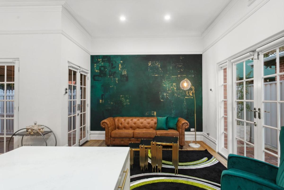 Picture Perfect Create timeless treasures - Housity
