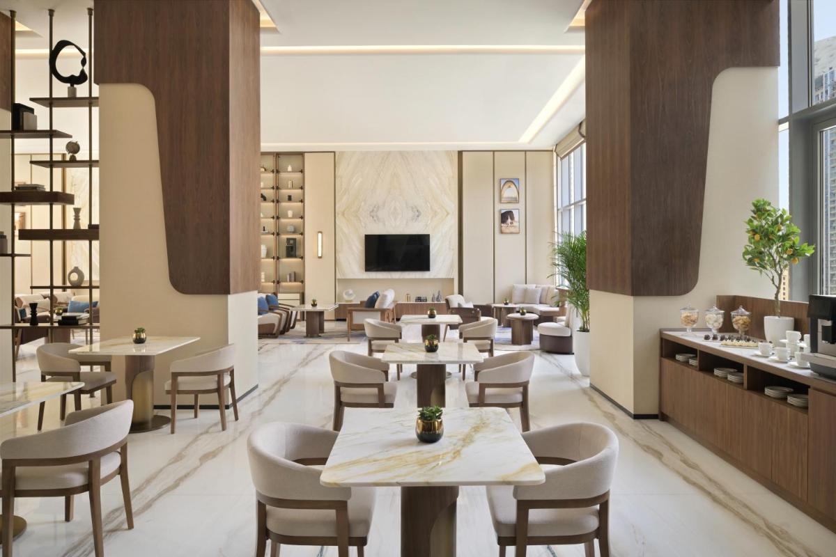 JW Marriott Hotel Marina - Housity