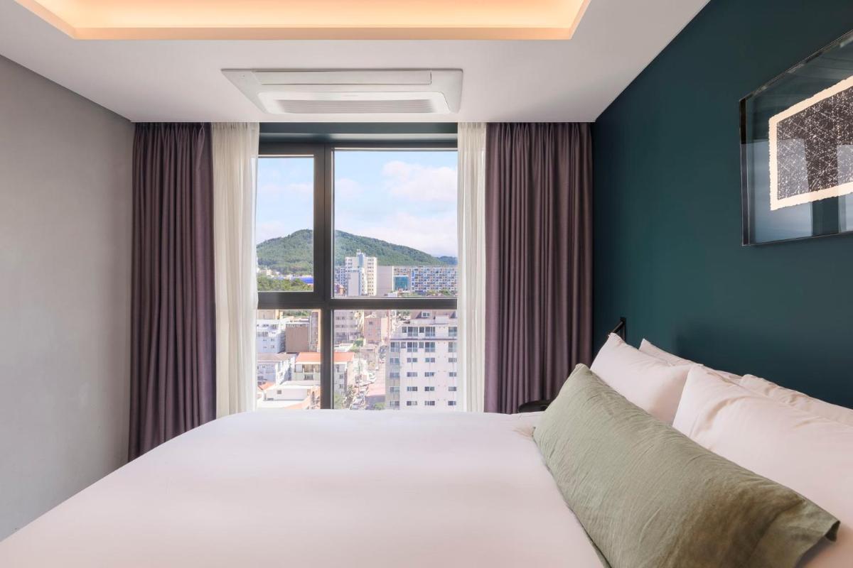 Hotel Alice and Trunk - Housity