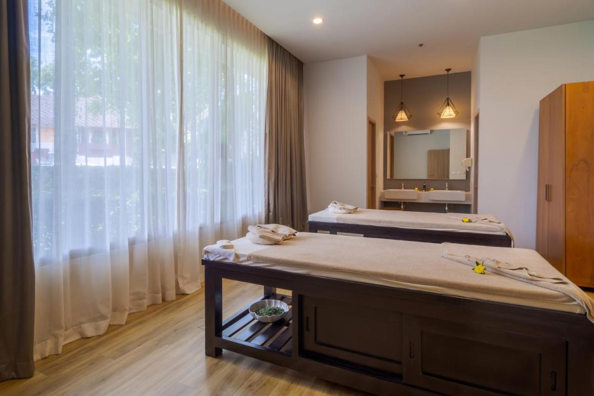 X10 Khaolak Resort - Housity