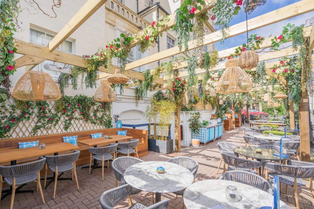 The Clifton Hotel Bristol - Housity