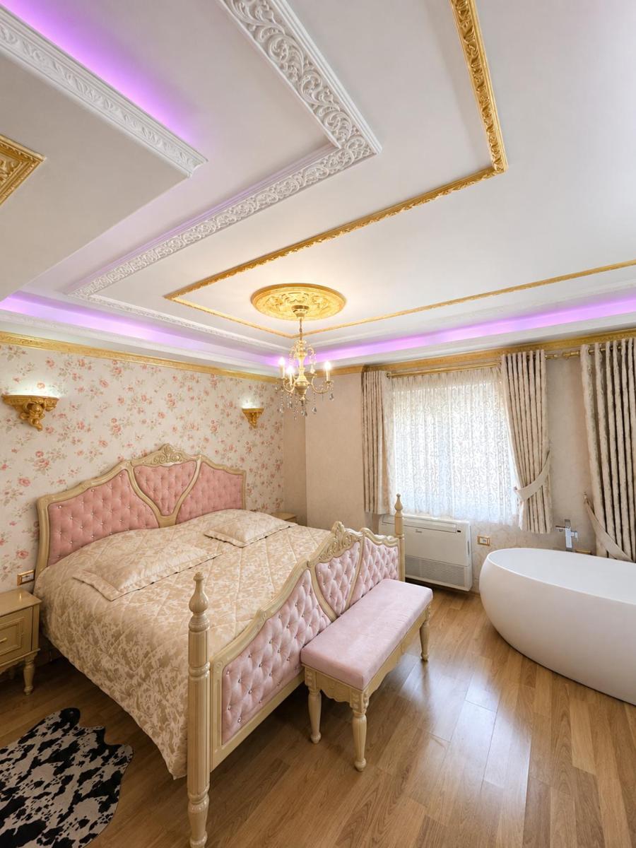 Luxurious Apartment Lake View Pogradec - Housity