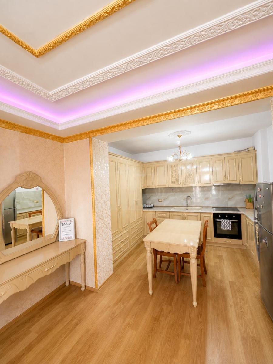 Luxurious Apartment Lake View Pogradec - Housity