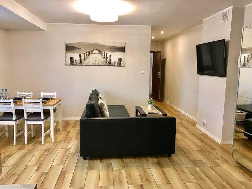 Apartament Boles?awiec - Housity