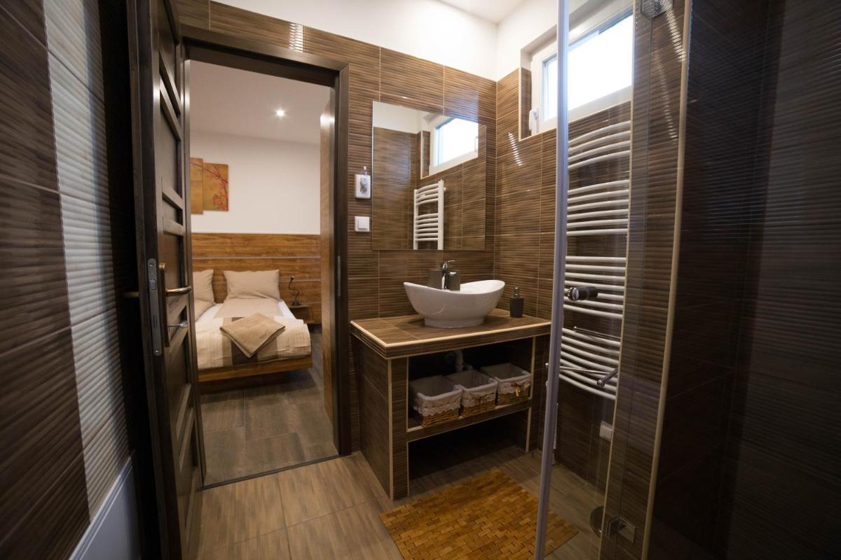 Relax Apartmanház - Housity