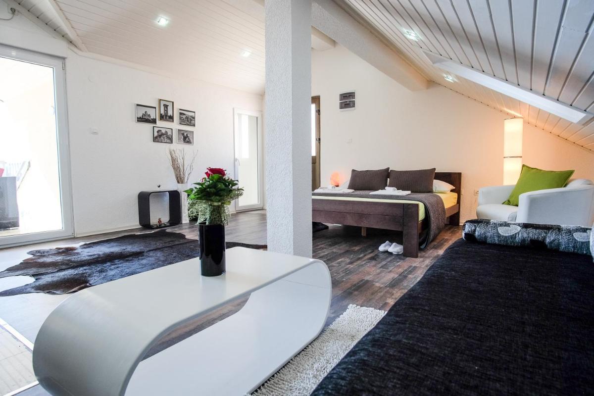 Apartments Lovori-Lorbe - Housity