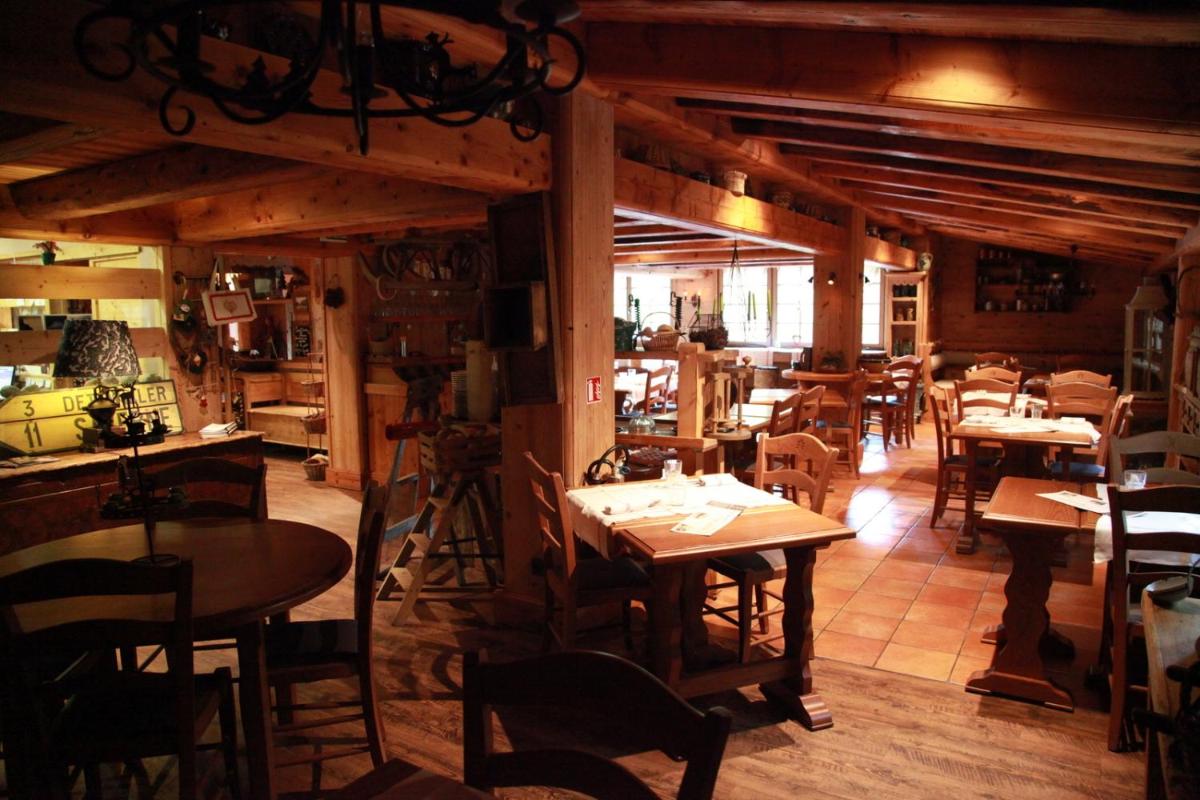 Restaurant ou autre lieu de restauration dans l'établissement Chalet Hôtel & Spa Le Collet