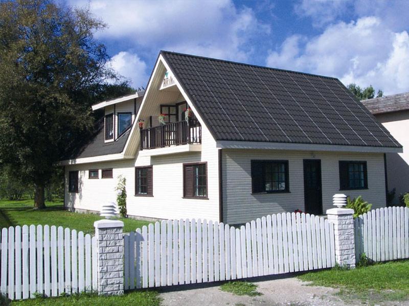 Arina Holiday House - Housity