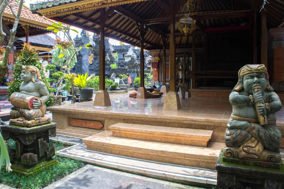 Jungut Inn - Housity