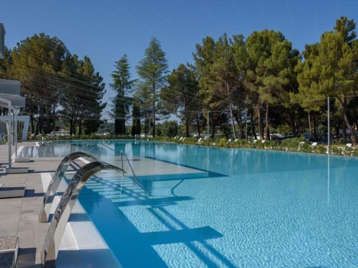 Easyatent Camping Valkanela - Housity