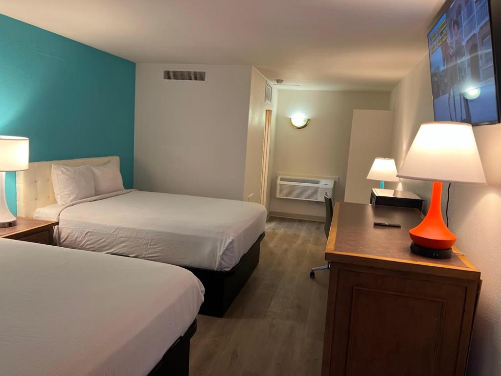 Howard Johnson by Wyndham Springerville - Housity