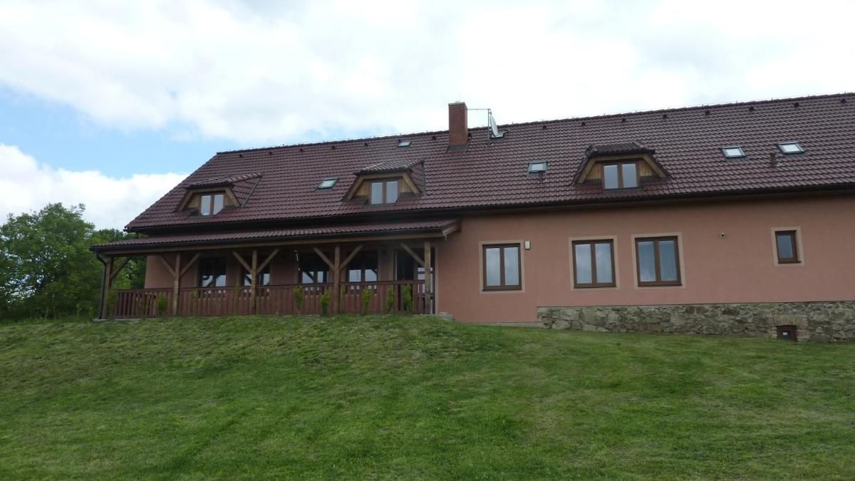 Penzion Slávka - Housity