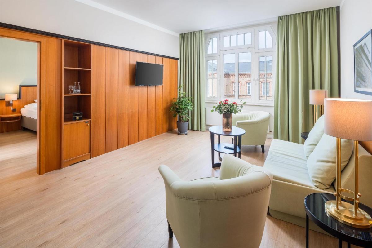 Best Western Plus Hotel Excelsior - Housity
