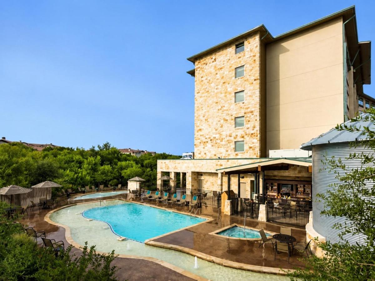 Holiday Inn San Antonio Northwest- SeaWorld Area, an IHG Hotel - Housity