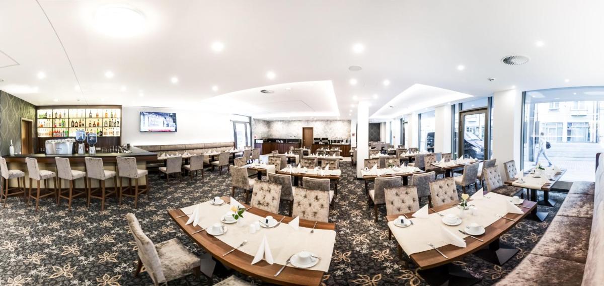 Best Western Plus Royal Suites - Housity