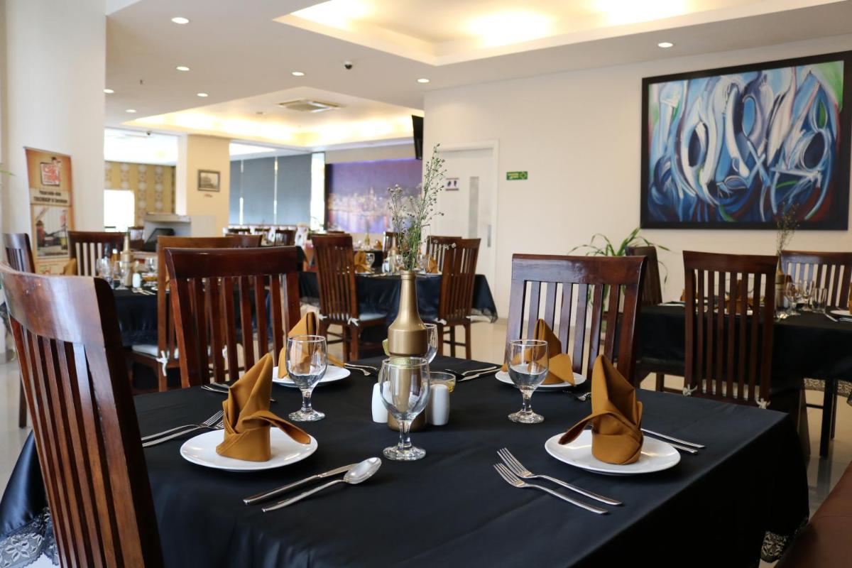 Bekizaar Hotel Surabaya - Housity