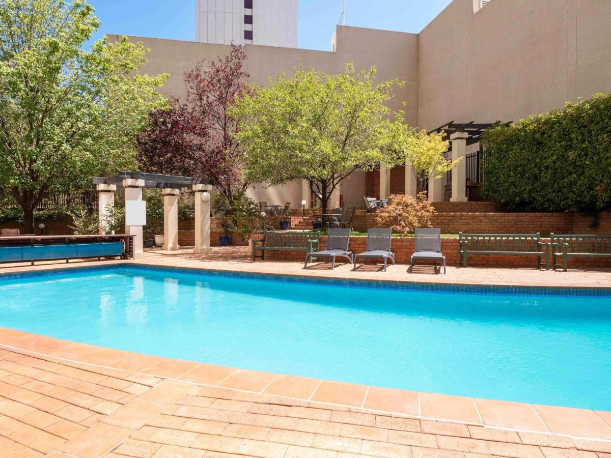 BreakFree Capital Tower Apartments - Housity