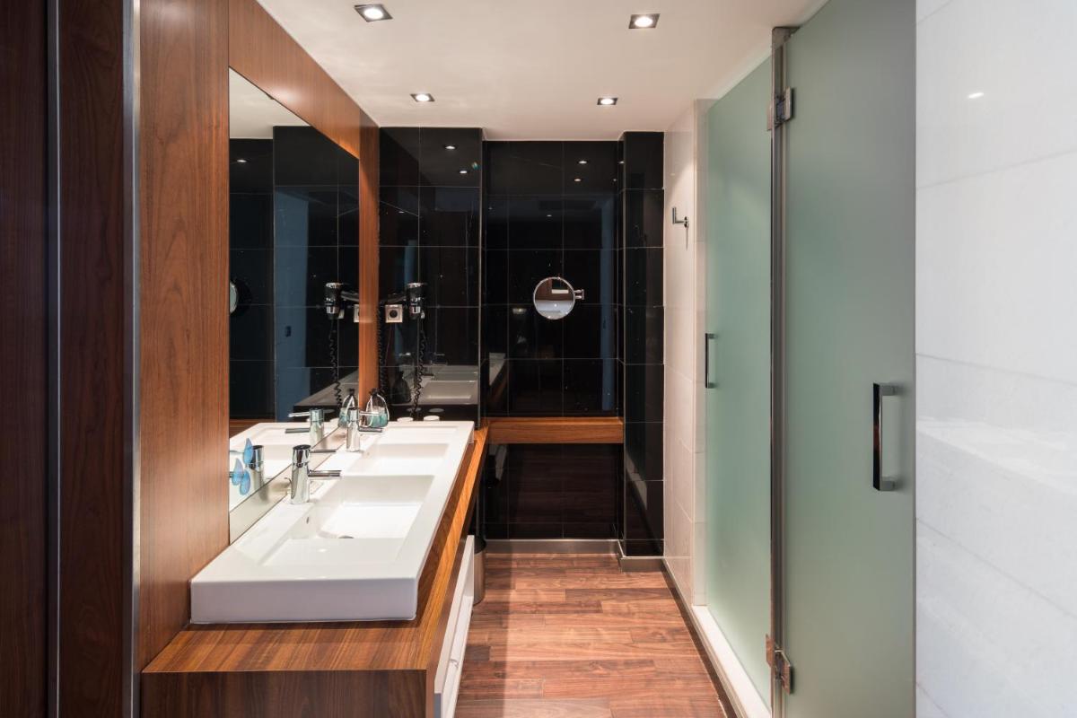 Un baño de Catalonia Ramblas 4* Sup
