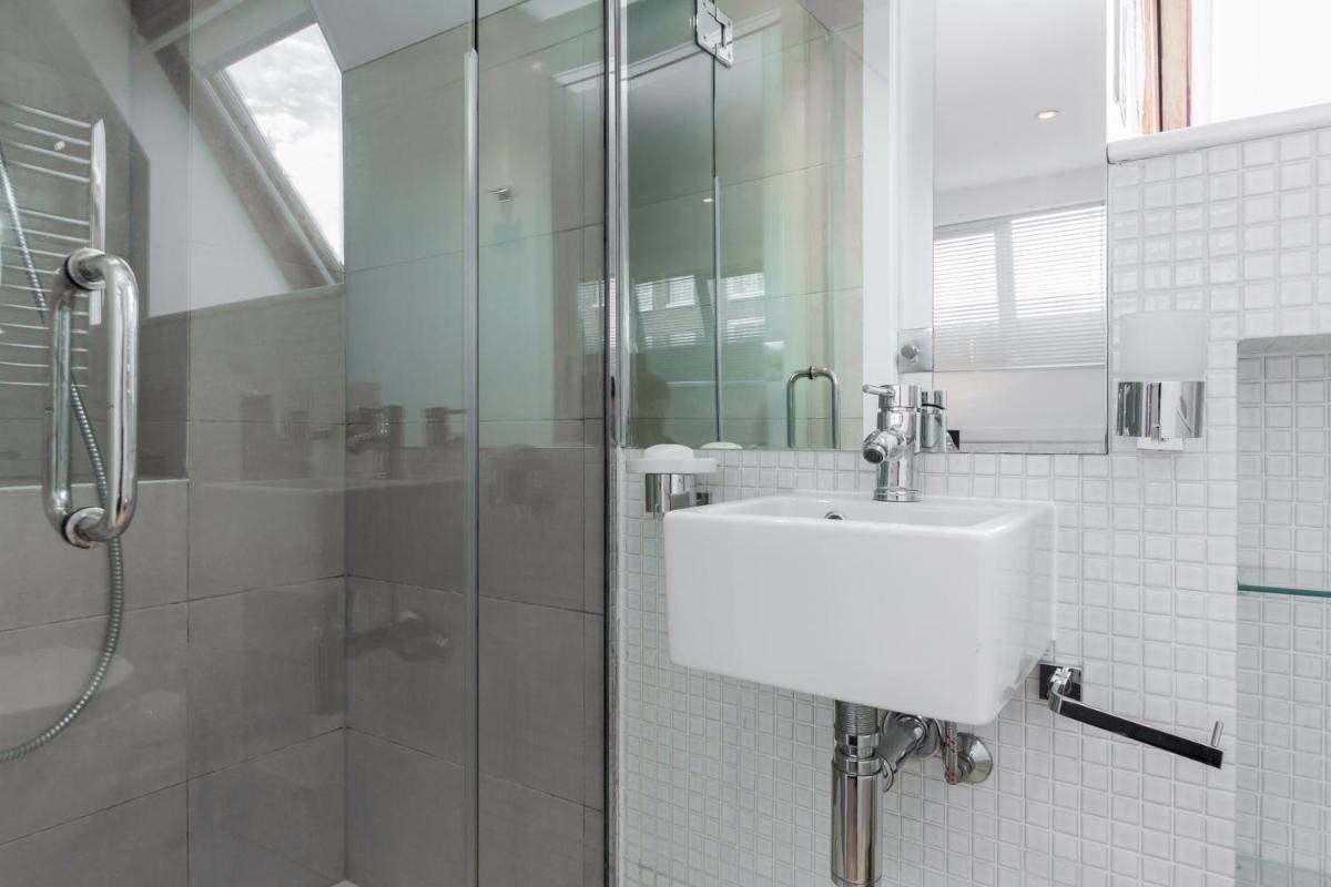 Apartment near Harrods - Housity
