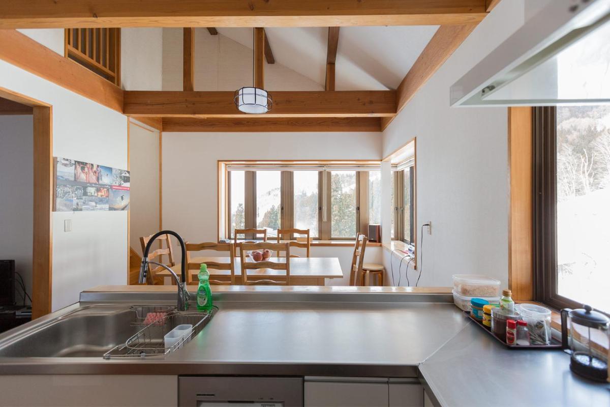 Nozawa House - Housity