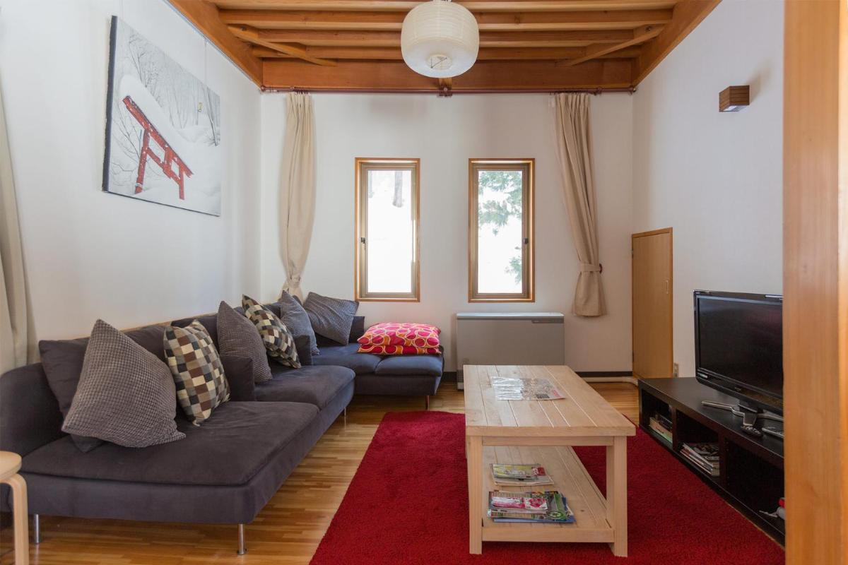 Nozawa House - Housity