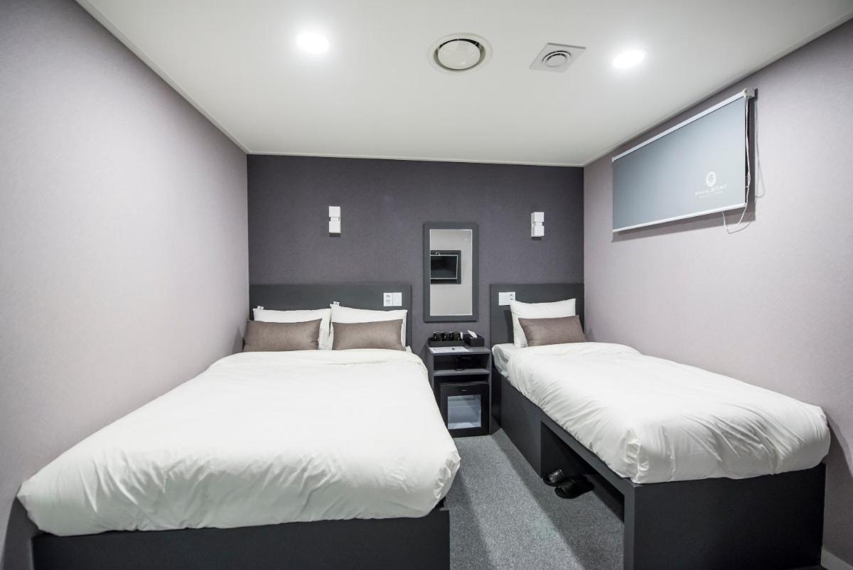 Philstay Myeongdong Metro - Housity