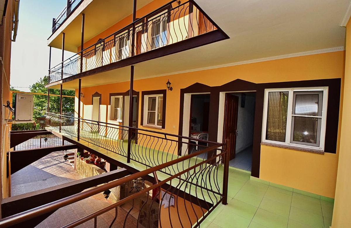 Hotel Kipr Gelendzhik - Housity