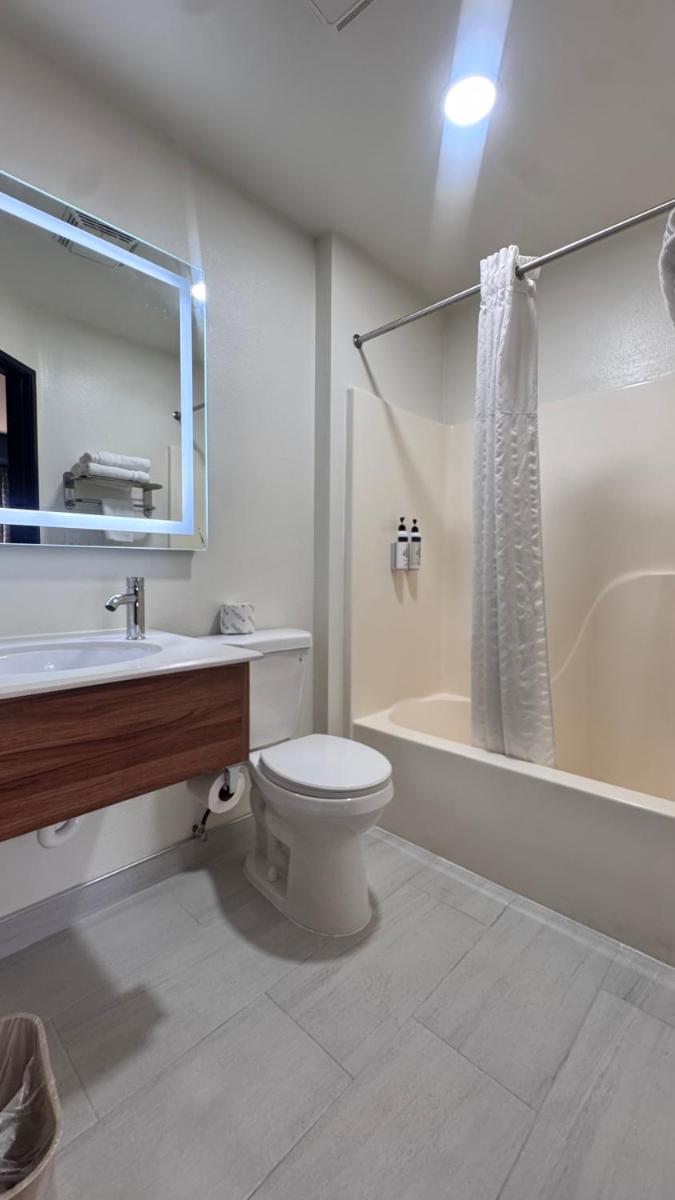 Royal Inn Midvale - Housity