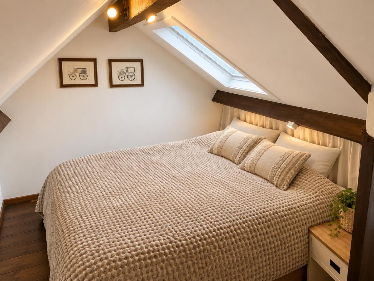 Chez’ Elle - Housity
