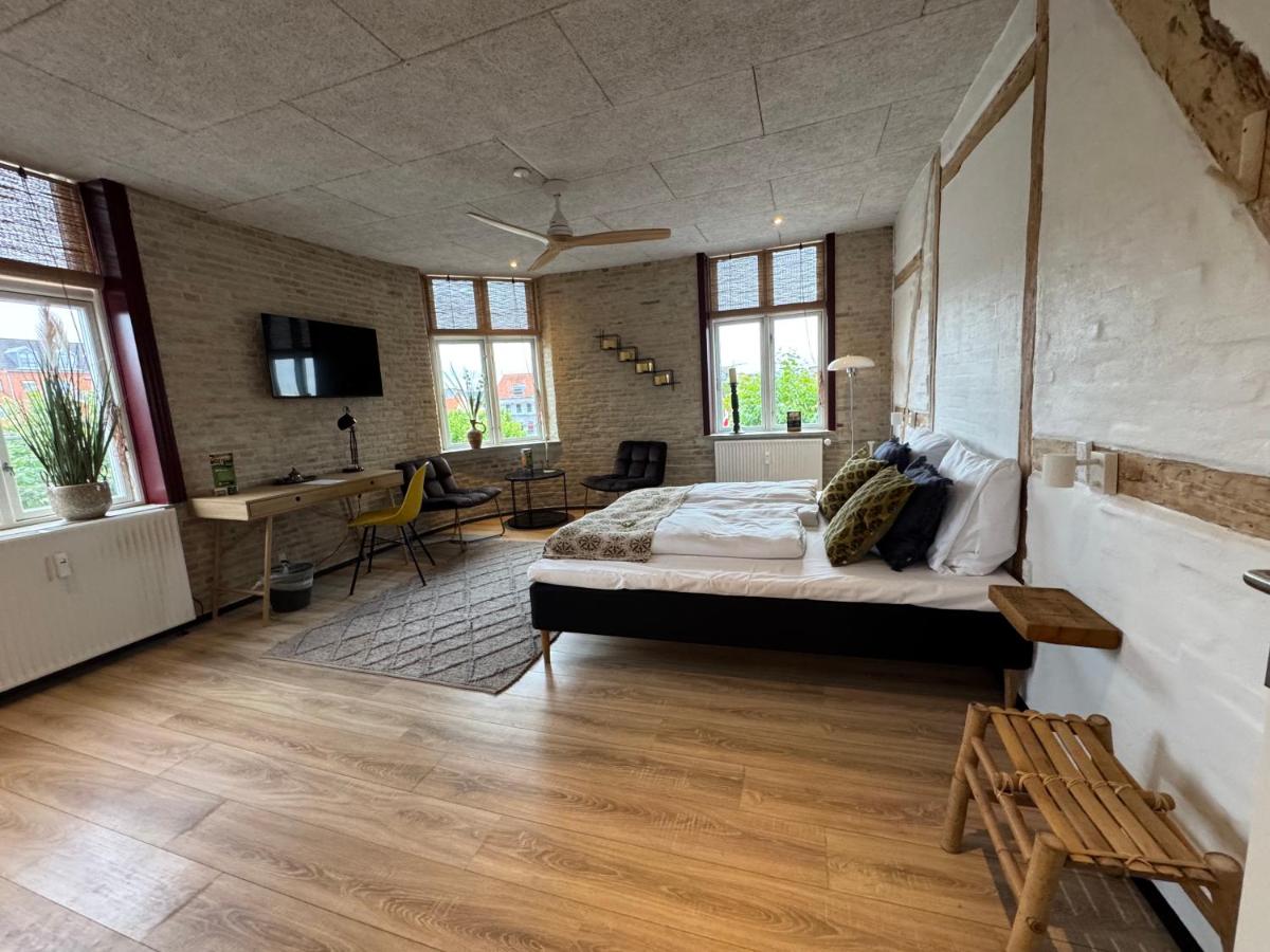 Hotel Gammel Havn - Housity