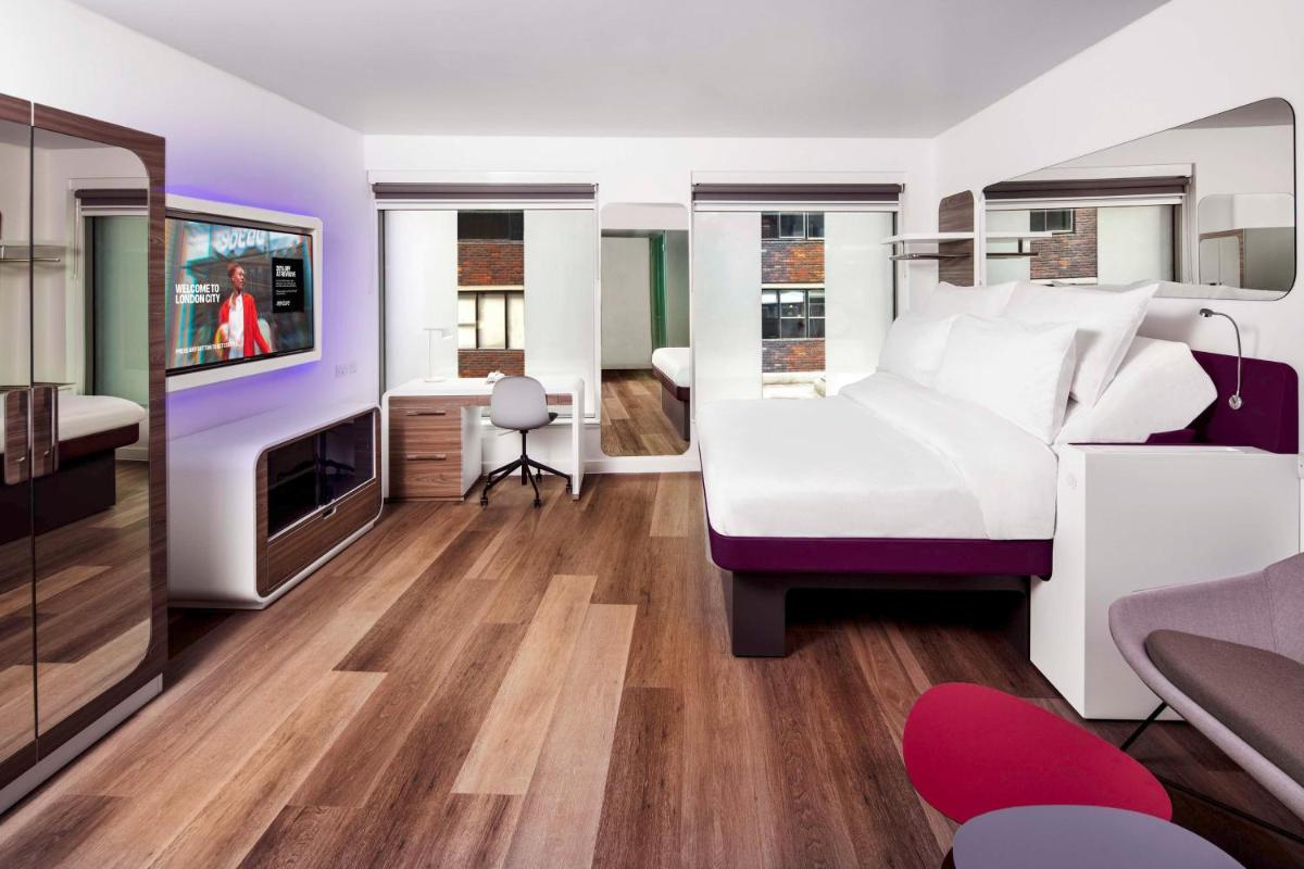 YOTEL London City - Housity