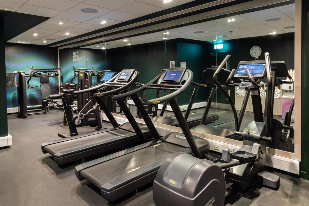 YOTEL London City - Housity