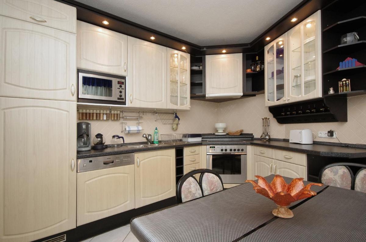 Csillag Deluxe Apartman - Housity