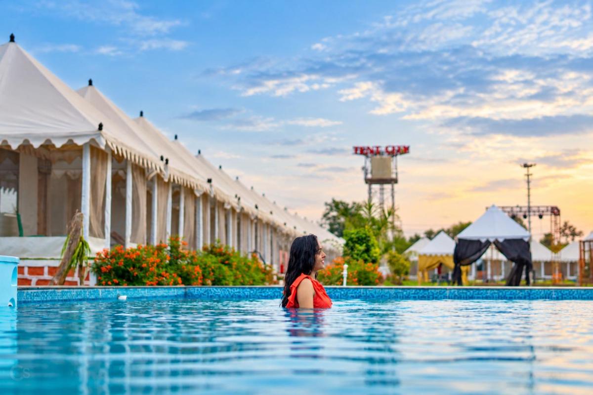 The Royal Heritage Tent Resort- Statue of Unity - Housity