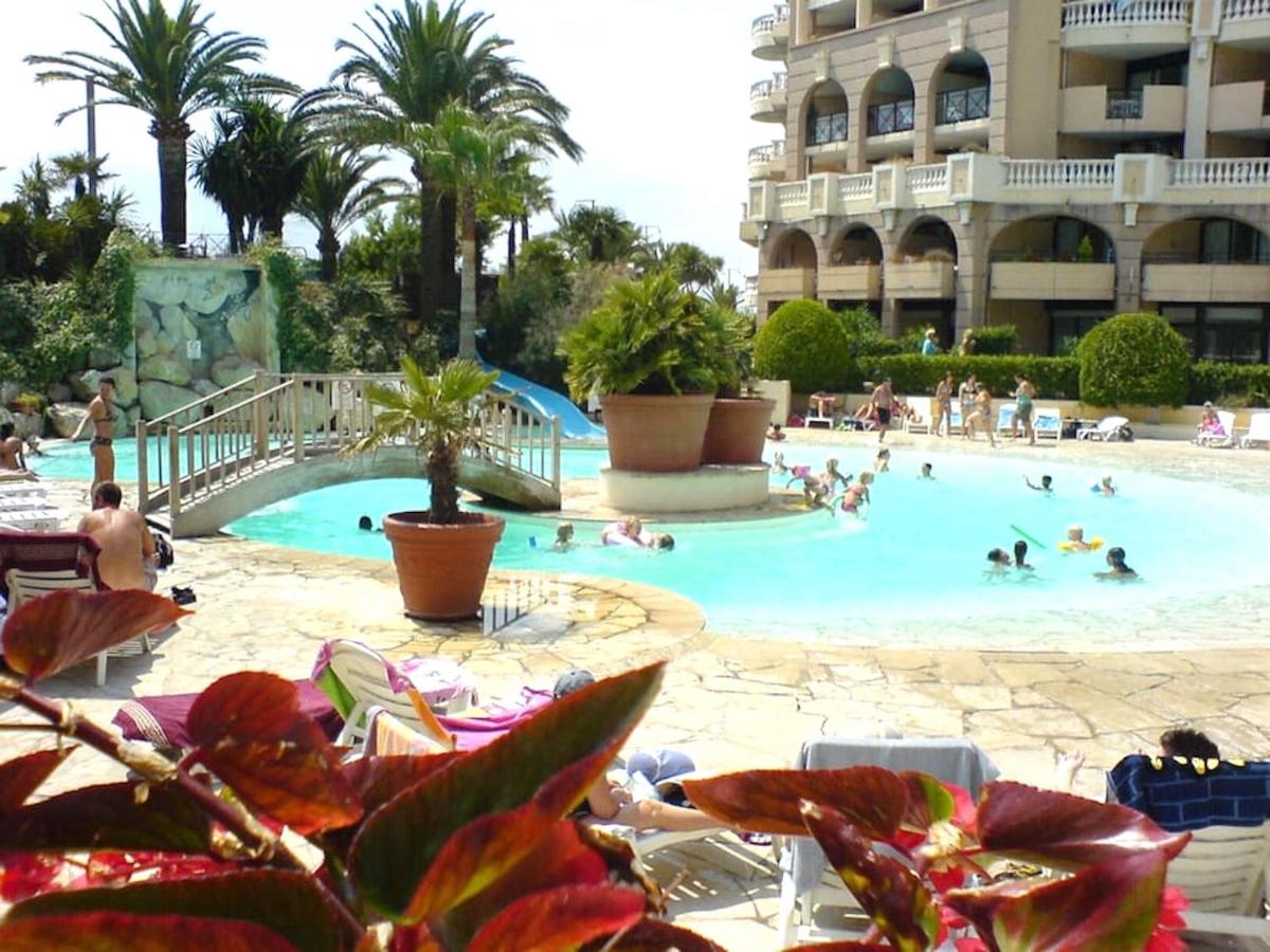 #Cannes Boccacabana Beach, Seafront, in Résid Pierre&Vacances 3 Stars - Housity
