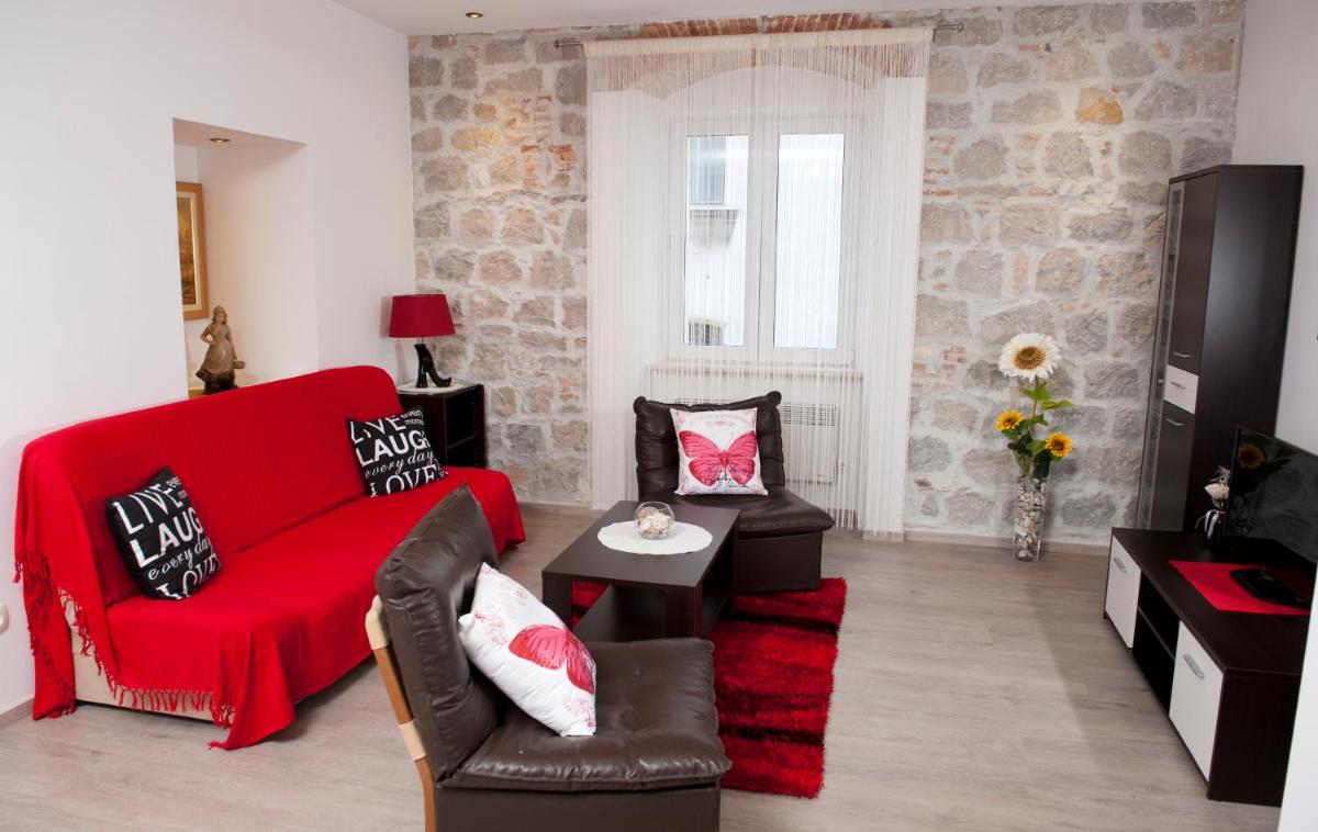 Apartman u srcu grada - Ilićev prolaz - Housity