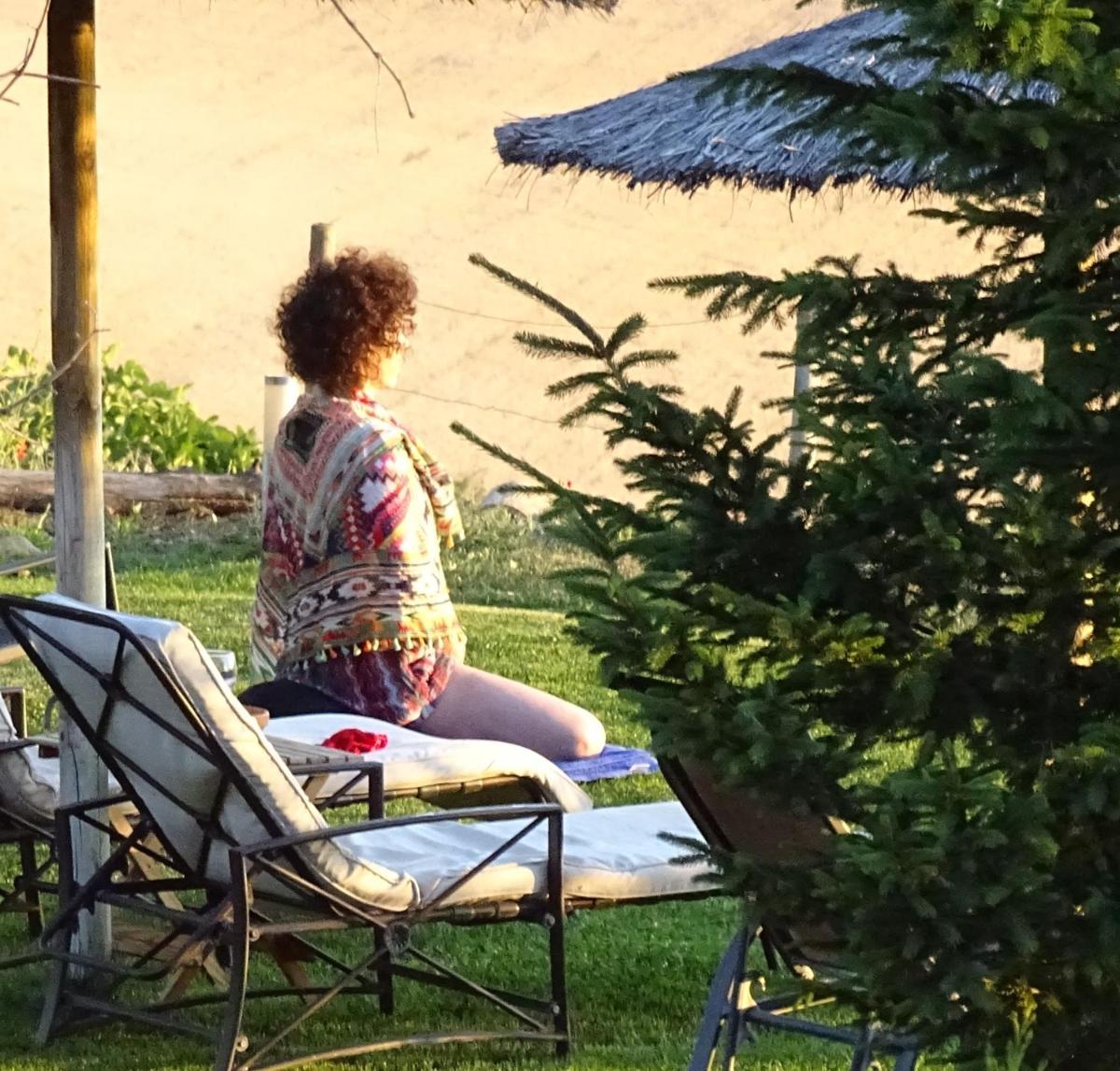Jardín al aire libre en Hotel Cardamomo Sigüenza