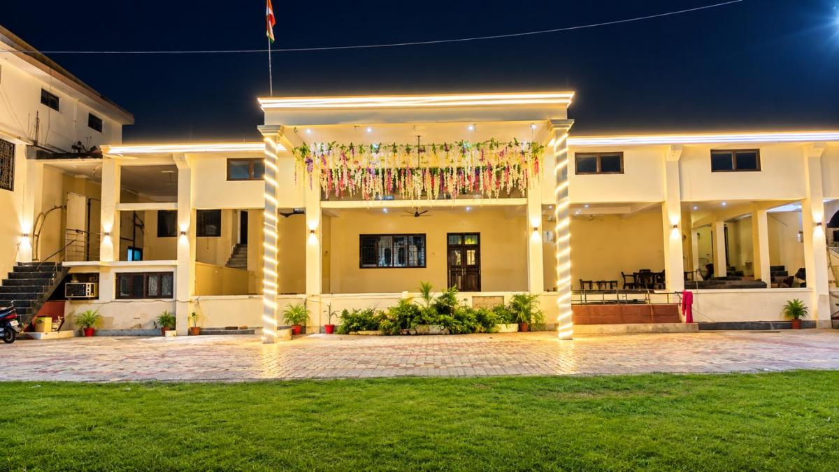 LD Guest House, Ayodhya - Housity