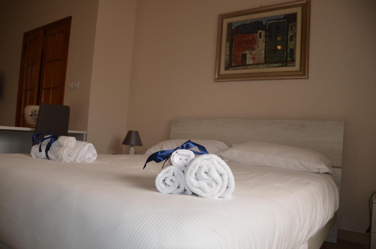 FANTASTIC SARDINIA RESIDENZA LE TERRAZZE SASSARI CASA G PISCHEDDA Attico Vista Mare - Housity