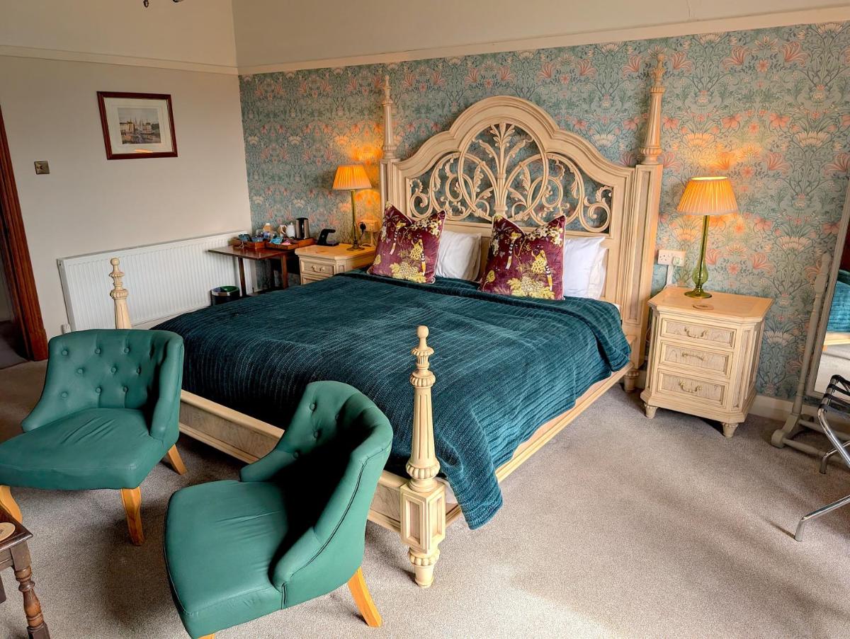 Luxury Bed And Breakfast at Bossington Hall in Exmoor, Somerset - Housity