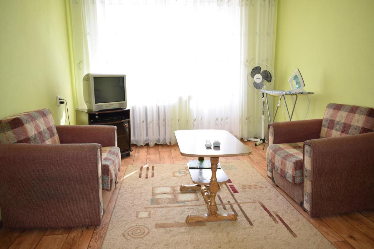 Apartment on Vasylya Chervoniya 67 - Housity