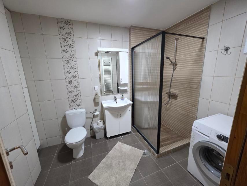 Lux Apartman D&N - Housity