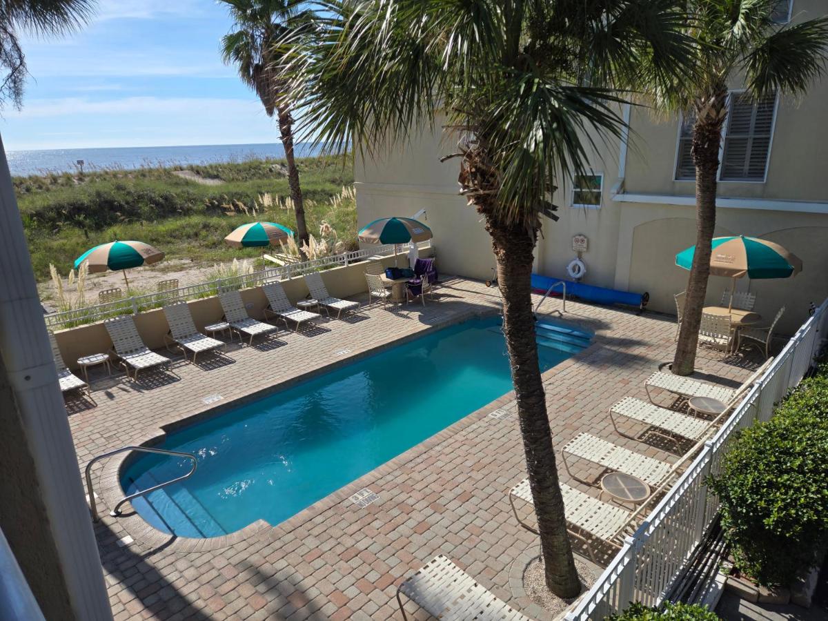 DeSoto Beach Hotel - Housity