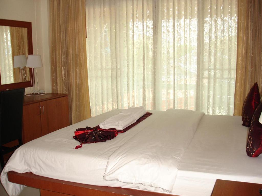 Chinathip Yusabuy - Housity